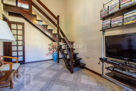 Image 32 - 1003161
