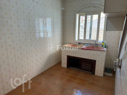 Image 34 - 1003205