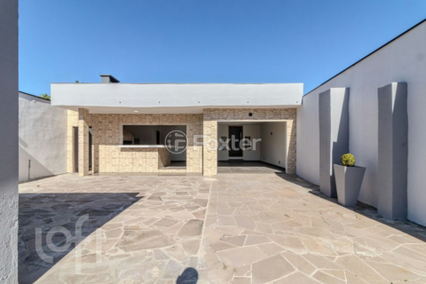 Image 33 - 1003252
