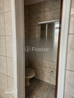 Image 11 - 1003358