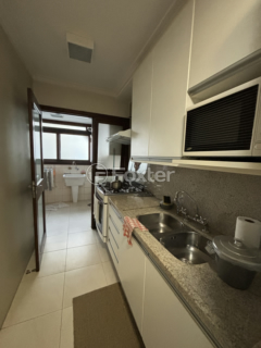 Image 4 - 1003374