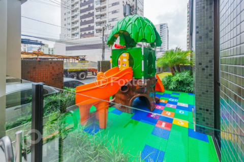 Image 30 - 1003411