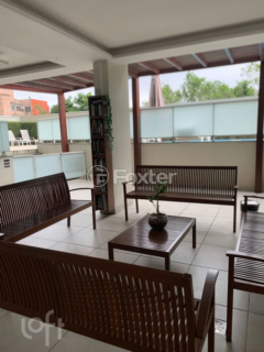 Image 37 - 1003425