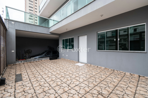 Image 37 - 1003434