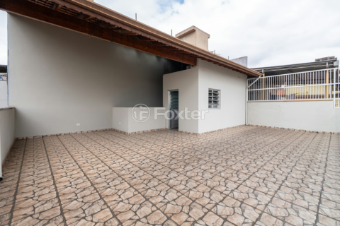 Image 32 - 1003434
