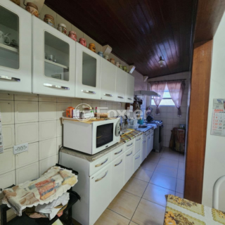Image 10 - 1003440