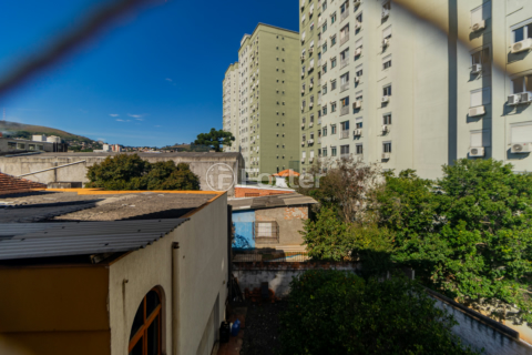 Image 21 - 1003480