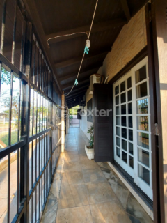 Image 8 - 1003499