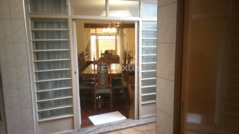 Image 30 - 1003550