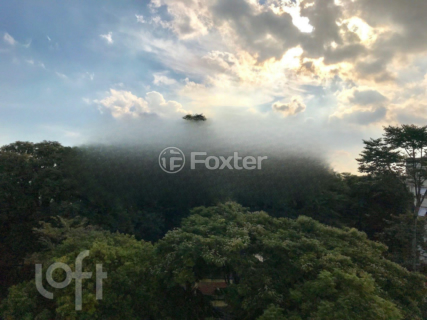 Image 1 - 1003577