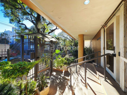 Image 32 - 1003623