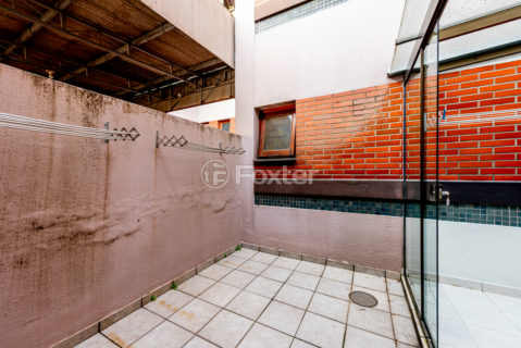 Image 27 - 1003651