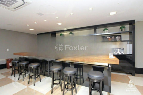 Image 46 - 1003656