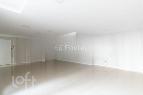Image 7 - 1003744