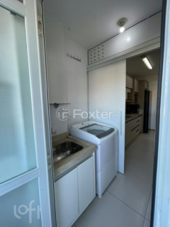 Image 4 - 1003755