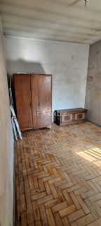 Image 6 - 1003796