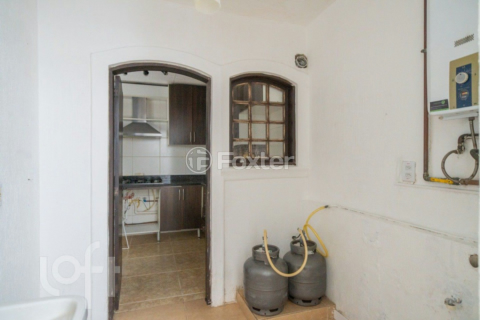 Image 38 - 1003799