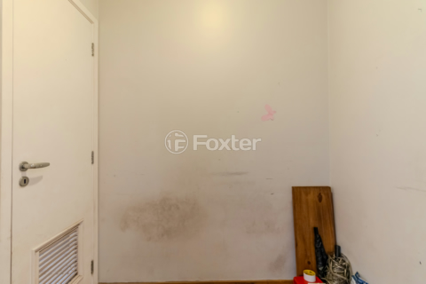 Image 27 - 1003882