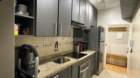 Image 7 - 1003989