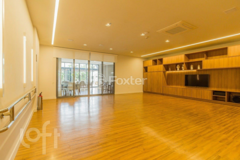 Image 31 - 1004008