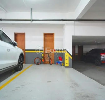 Image 9 - 1004274