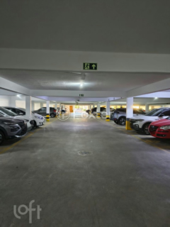 Image 28 - 1004324