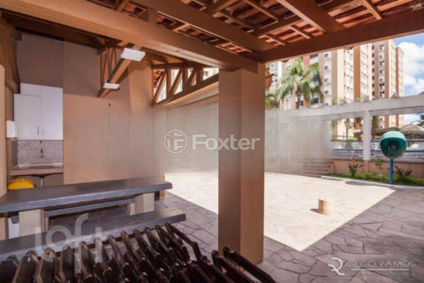 Image 38 - 1004327