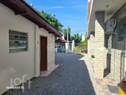 Image 4 - 1004442