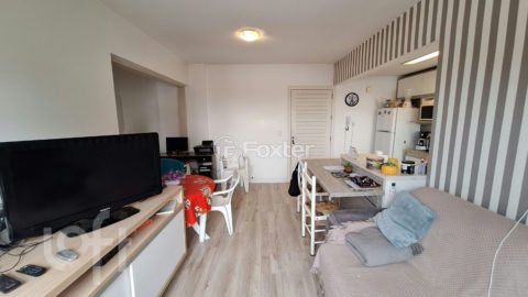 Image 21 - 1004482