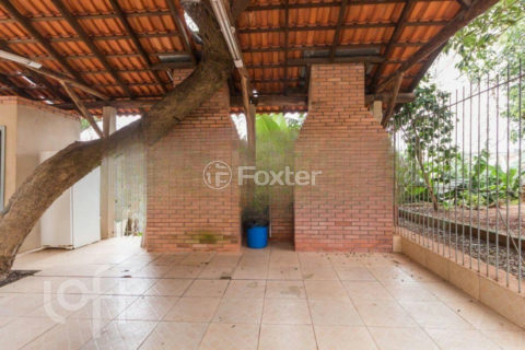 Image 19 - 1004488