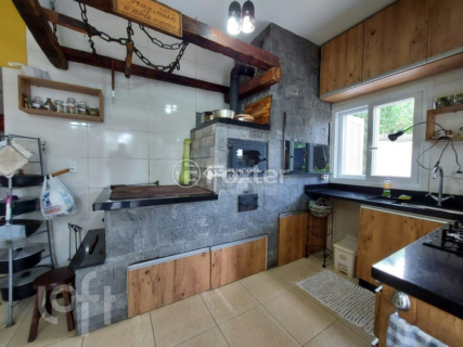 Image 6 - 1004595