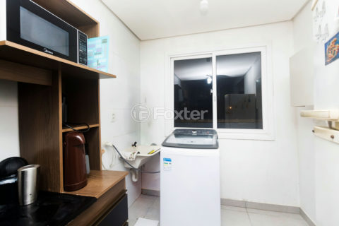 Image 20 - 1004682