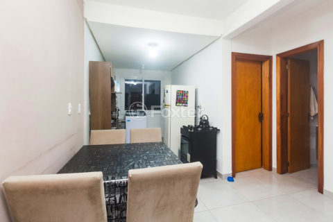Image 4 - 1004682