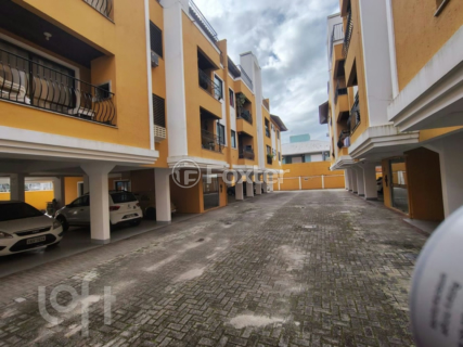 Image 30 - 1004717