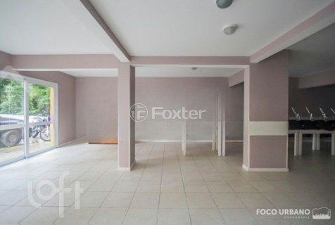Image 22 - 1004732