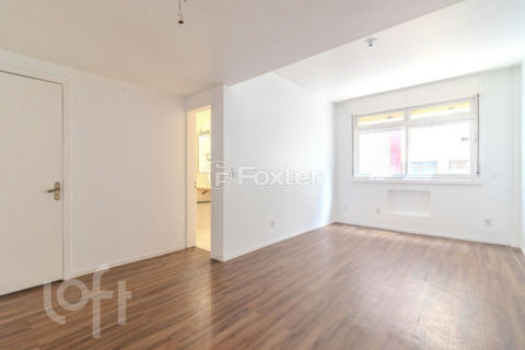 Image 77 - 1004792