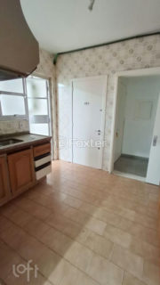 Image 8 - 1004792