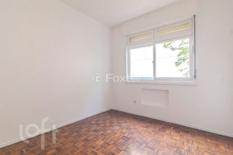 Image 76 - 1004792