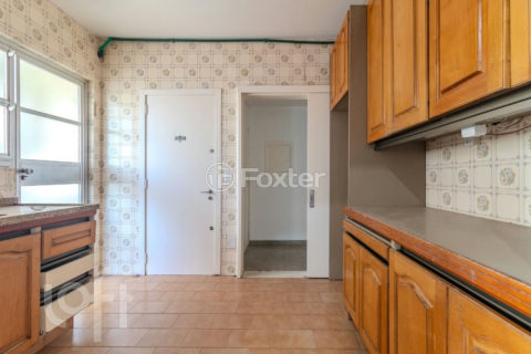 Image 36 - 1004792