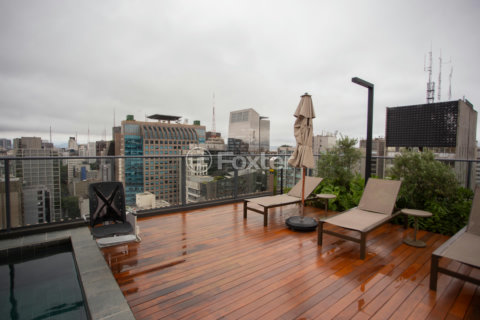 Image 28 - 1004799