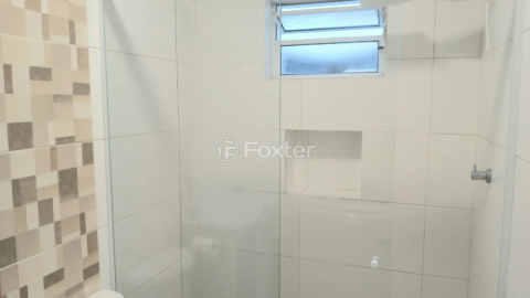 Image 4 - 1004840