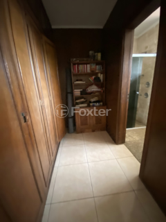 Image 30 - 1004843