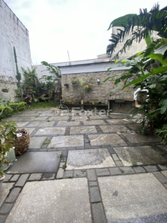 Image 16 - 1004843