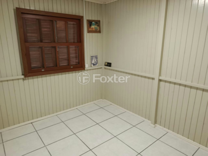 Image 3 - 1005056