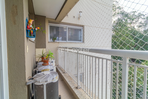 Image 35 - 1005161