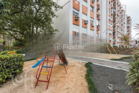 Image 21 - 1005165