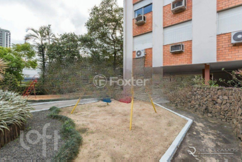 Image 22 - 1005165