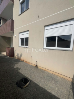 Image 28 - 1005172