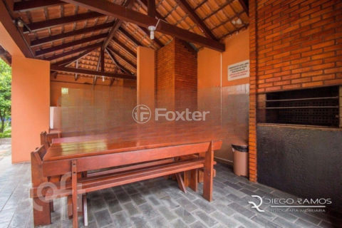 Image 34 - 1005203