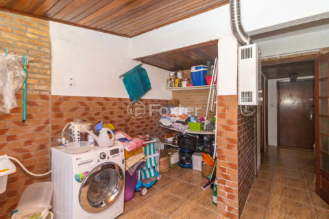 Image 21 - 100528